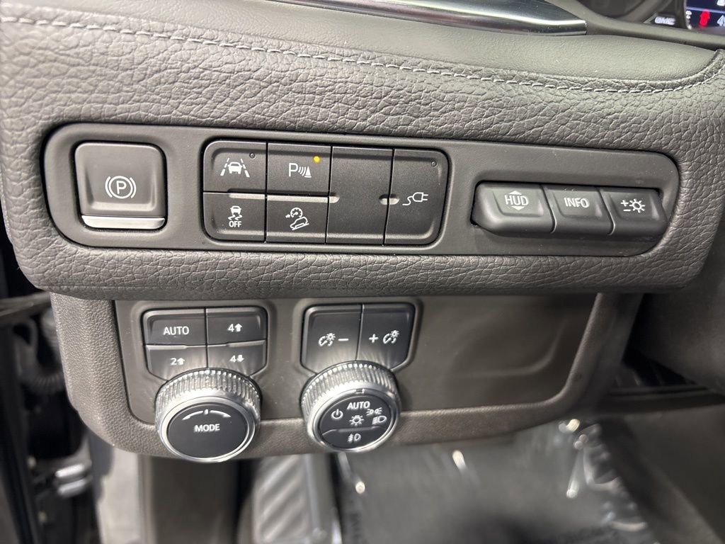 Used 2021 GMC Yukon Denali w/ LPO, Illumination Package image 20