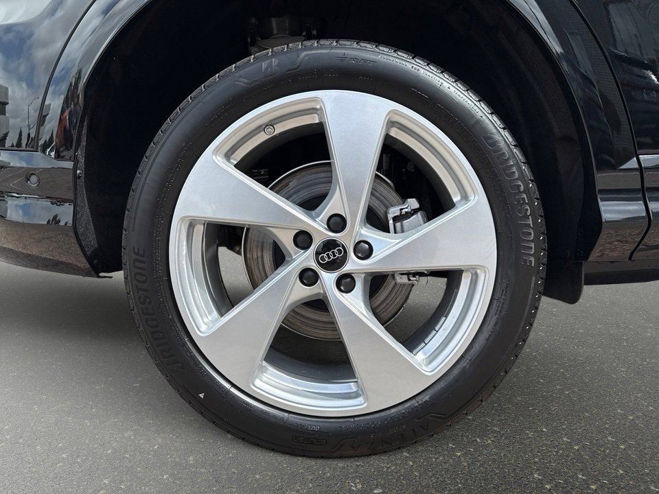 Certified 2025 Audi Q5 2.0T Premium Plus w/ Premium Plus image 7