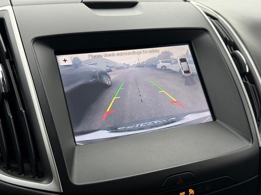 Used 2019 Ford Edge SEL w/ Cold Weather Package AWD/4WD image 17