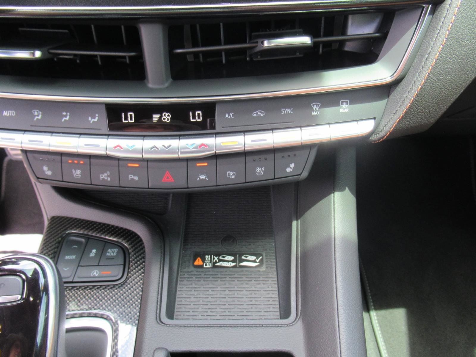 Used 2024 Cadillac CT5 V w/ Platinum Package AWD/4WD image 27