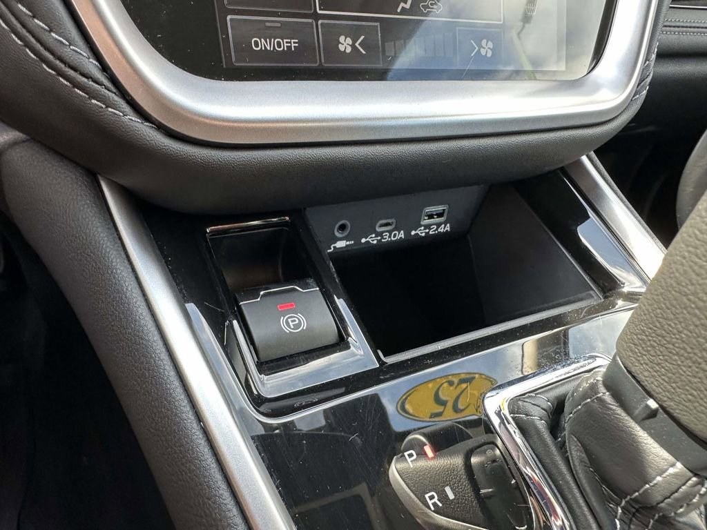 Certified 2025 Subaru Legacy Limited image 20