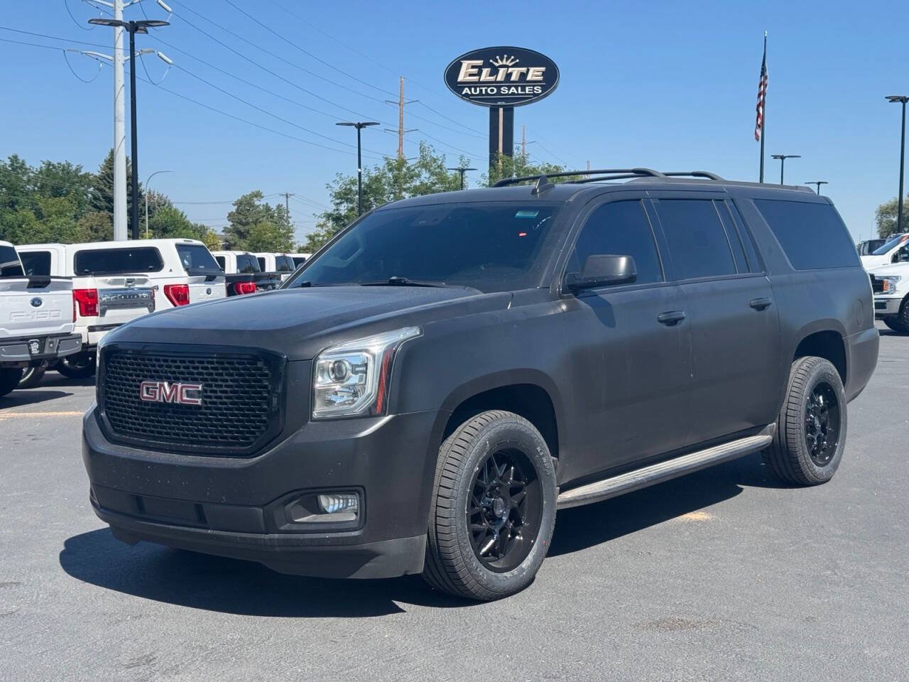 Used 2018 GMC Yukon XL SLT w/ Open Road Package AWD/4WD image 15