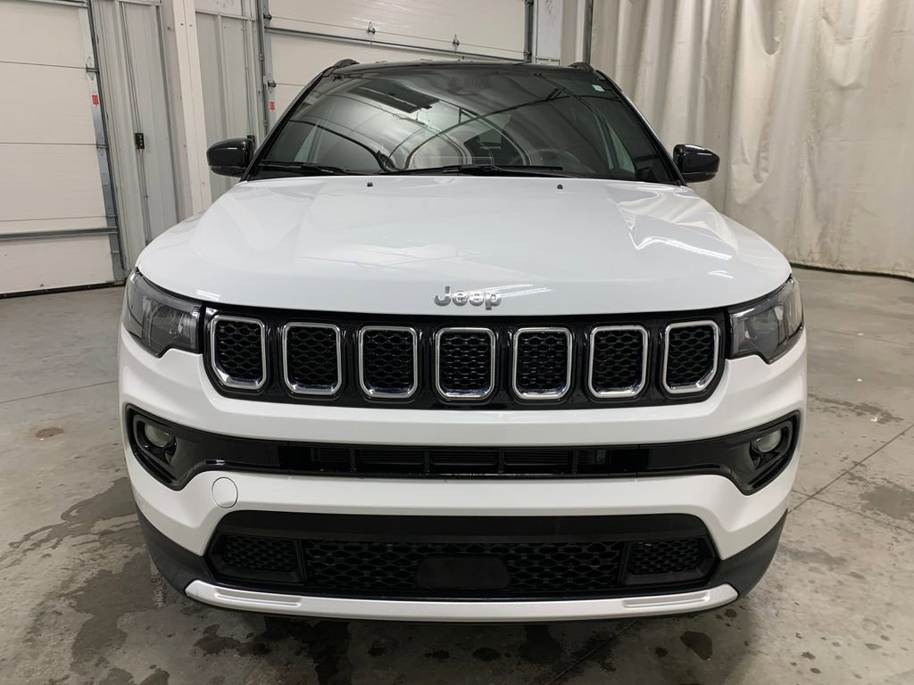 Used 2024 Jeep Compass Limited AWD/4WD image 14