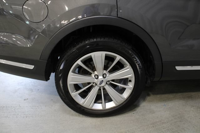 Used 2019 Ford Explorer Limited w/ Class III Trailer Tow Package FWD image 29