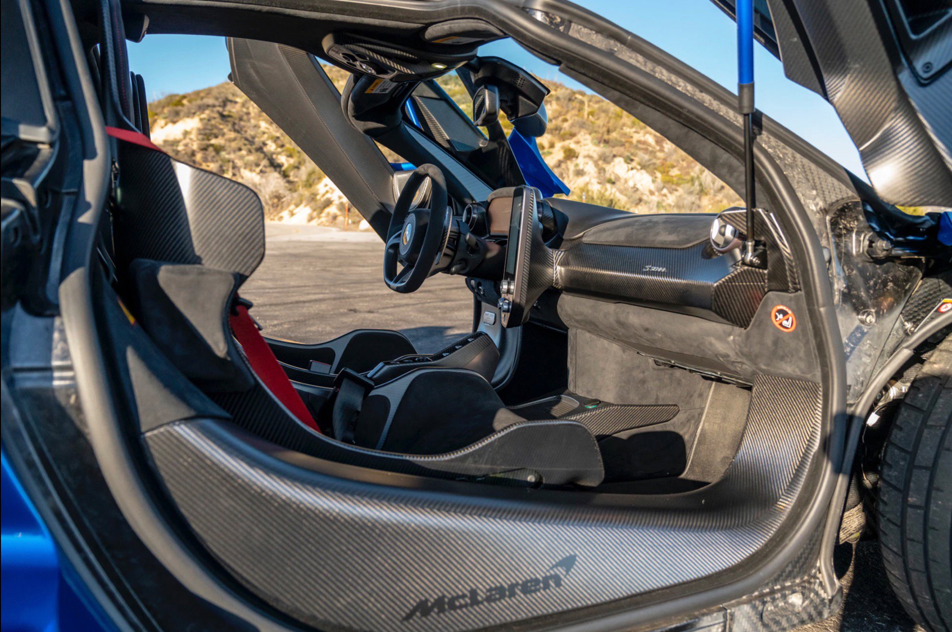 Used 2019 McLaren Senna Coupe ULTRA RARE Only 1685 Mil image 69