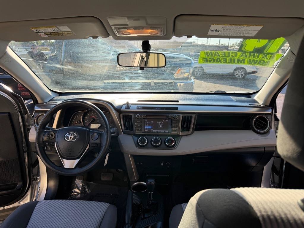 Used 2014 Toyota RAV4 LE FWD image 16