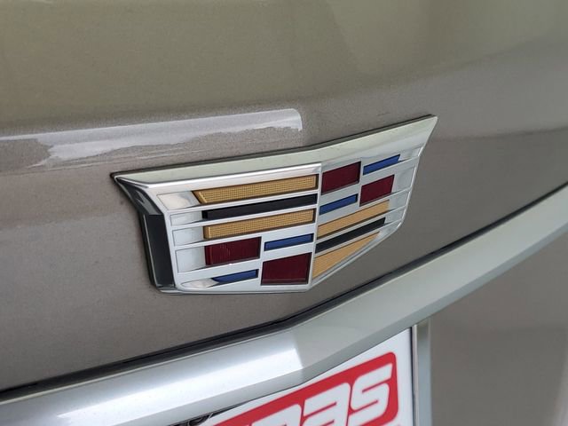 Used 2023 Cadillac XT5 Premium Luxury w/ Technology Package image 9