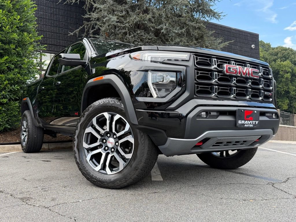 Used 2024 GMC Canyon AT4 w/ AT4 Premium Package AWD/4WD image 8