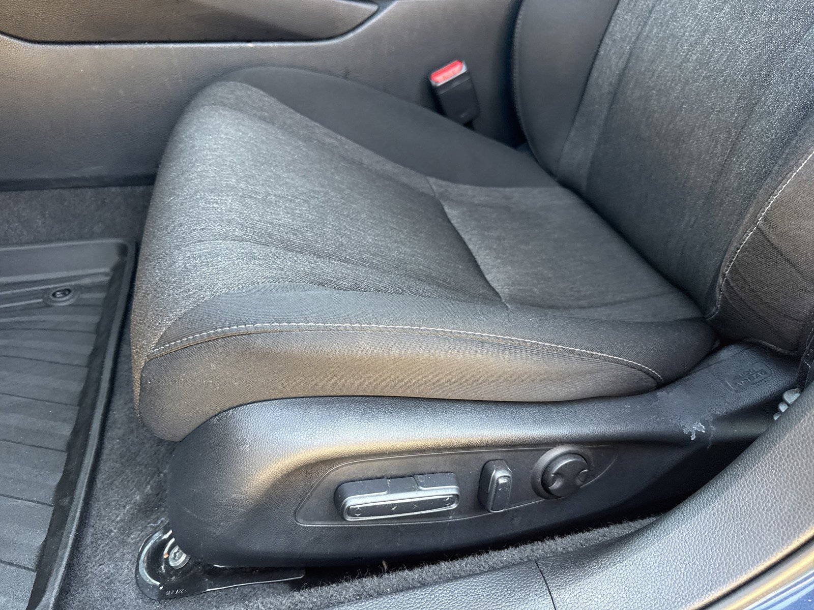 Used 2024 Honda Accord EX image 12