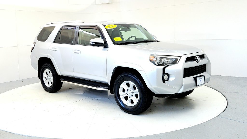 Certified 2017 Toyota 4Runner SR5 Premium AWD/4WD image 7