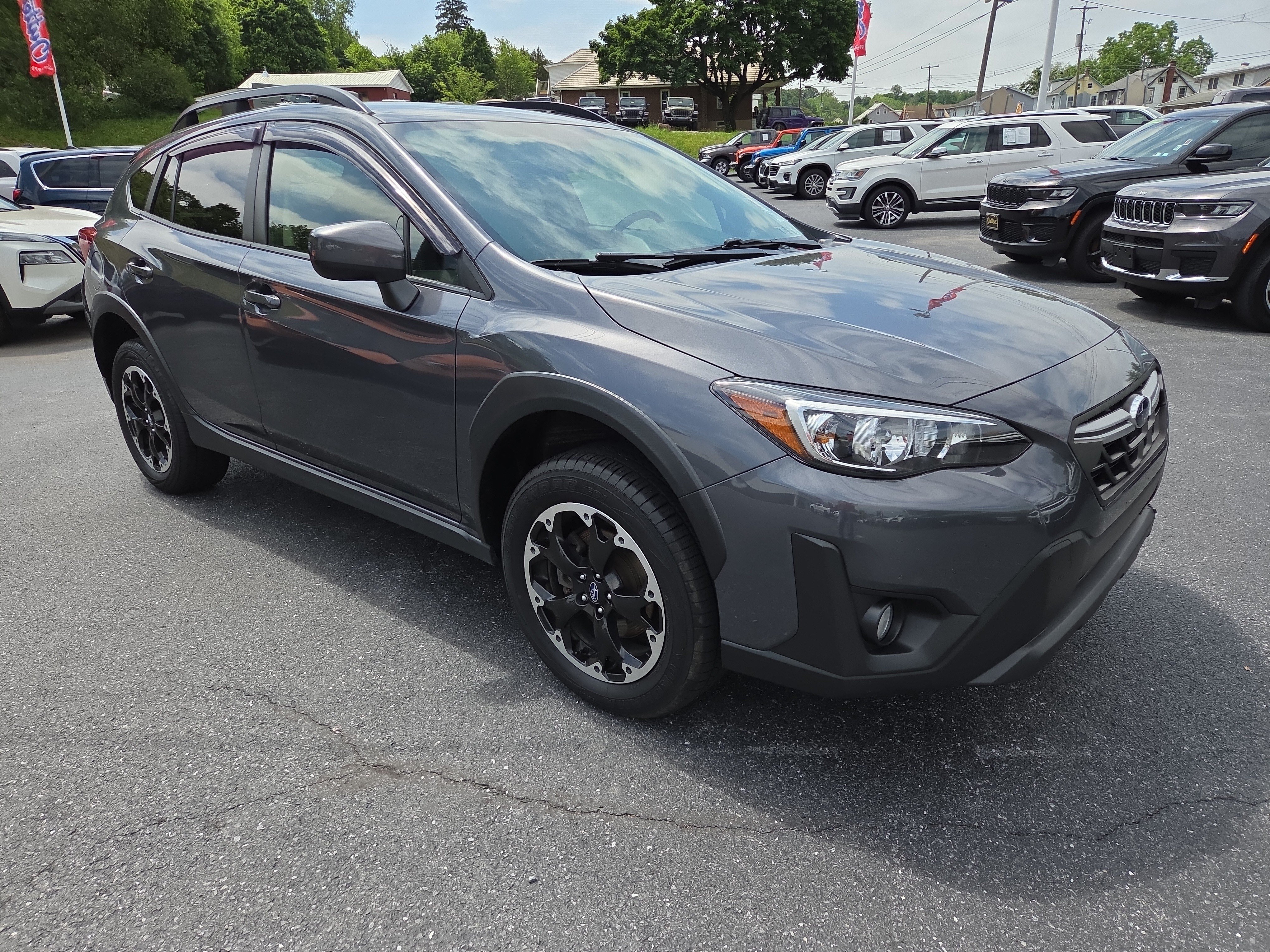 Used 2022 Subaru Crosstrek 2.0i Premium w/ Popular Package #3 AWD/4WD image 1