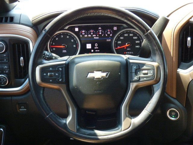 Used 2022 Chevrolet Silverado 1500 High Country w/ Safety Package II image 4