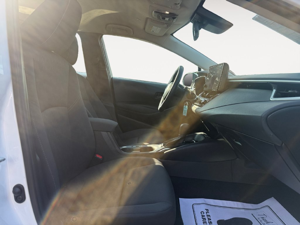 Used 2024 Toyota Corolla LE FWD image 15