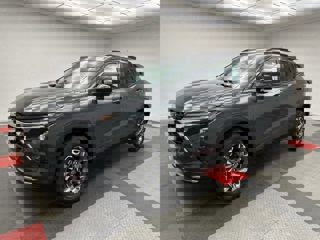 New 2026 Chevrolet Trax LT image 3