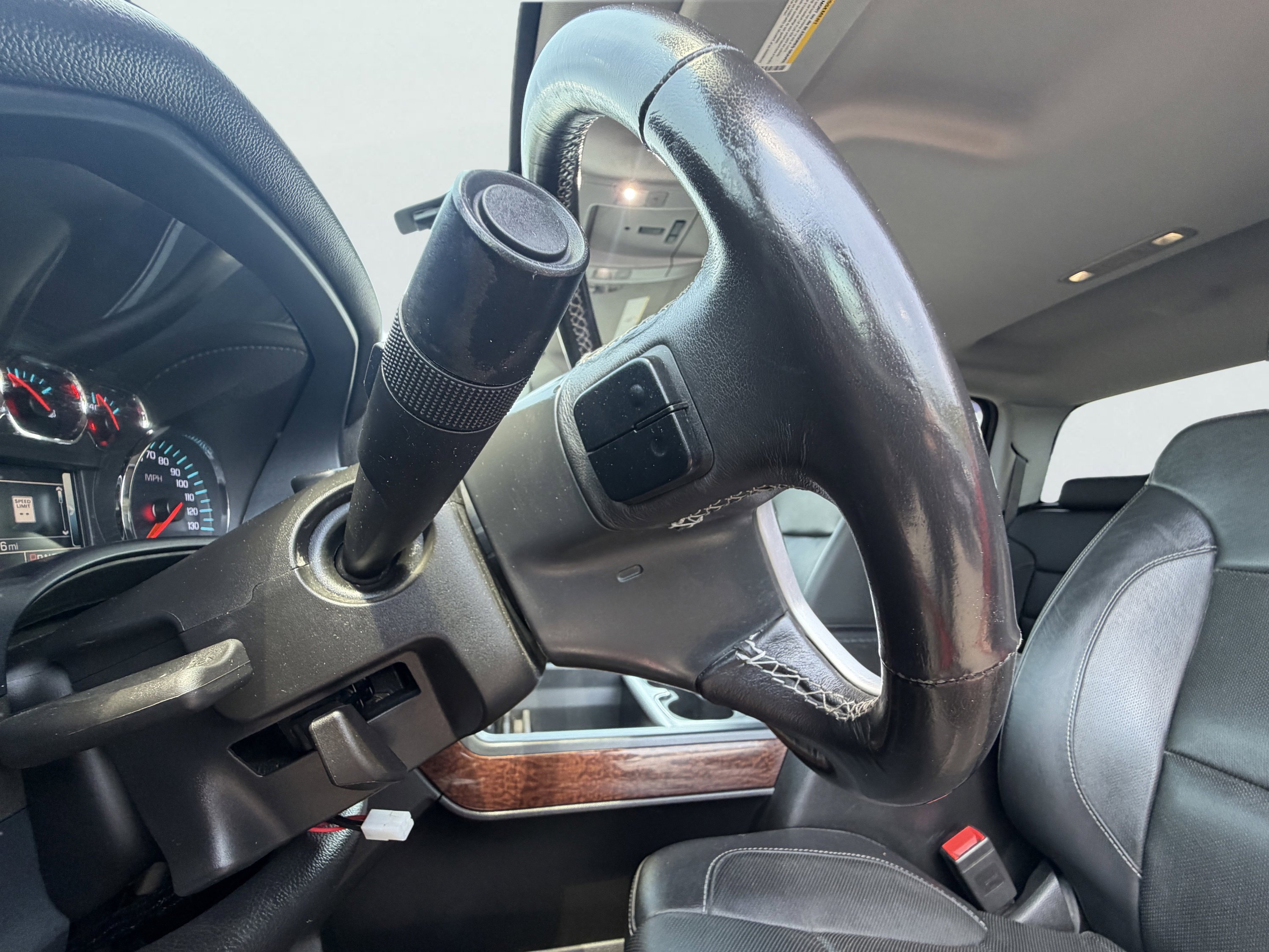 Used 2018 GMC Sierra 2500 SLT w/ Snow Plow Prep Package AWD/4WD image 34