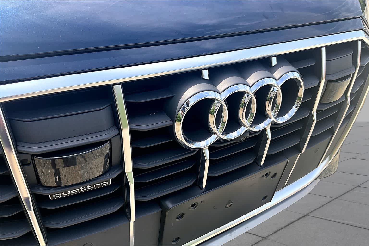 Used 2023 Audi Q7 3.0T Premium Plus w/ Premium Plus Package AWD/4WD image 30