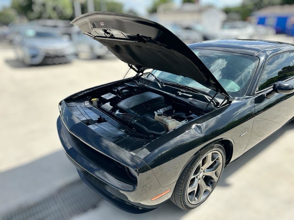 Used 2015 Dodge Challenger R/T Plus RWD image 14