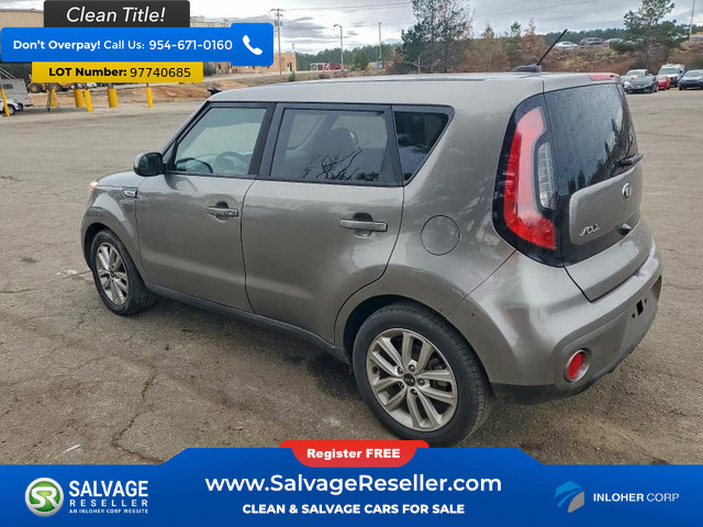 Used 2018 Kia Soul + image 3