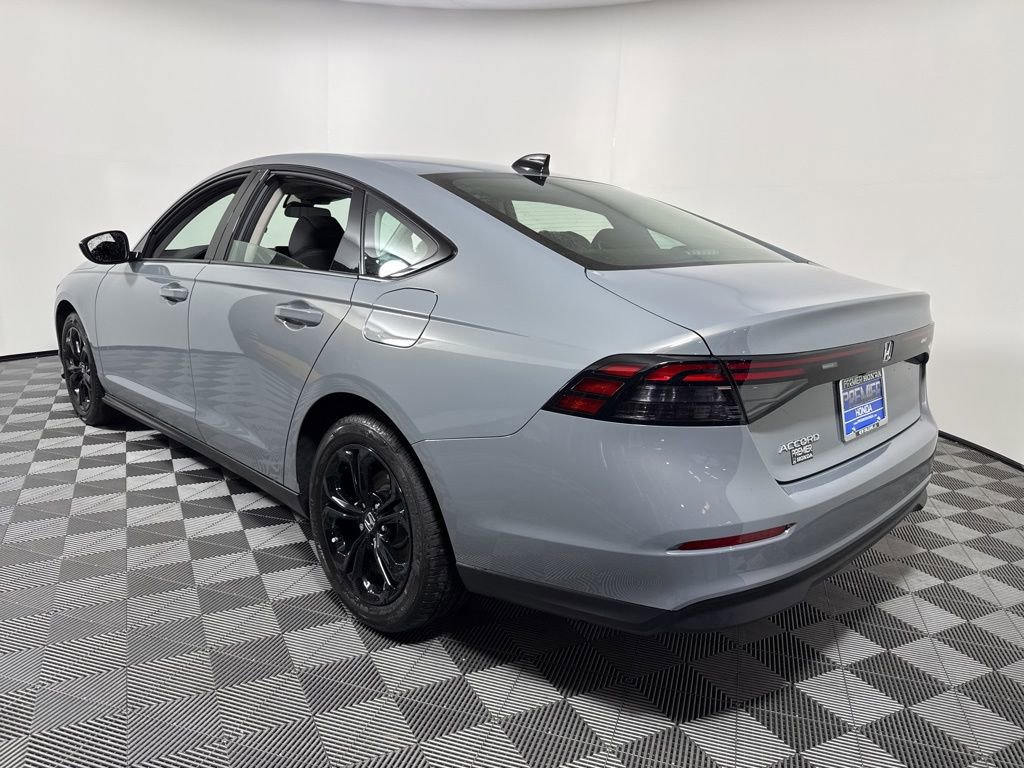 New 2025 Honda Accord SE image 5