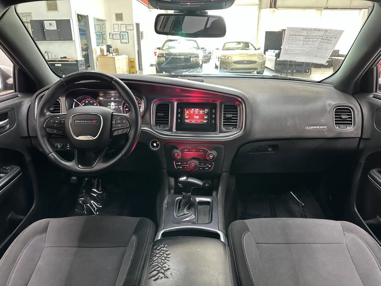 Used 2015 Dodge Charger SE image 18