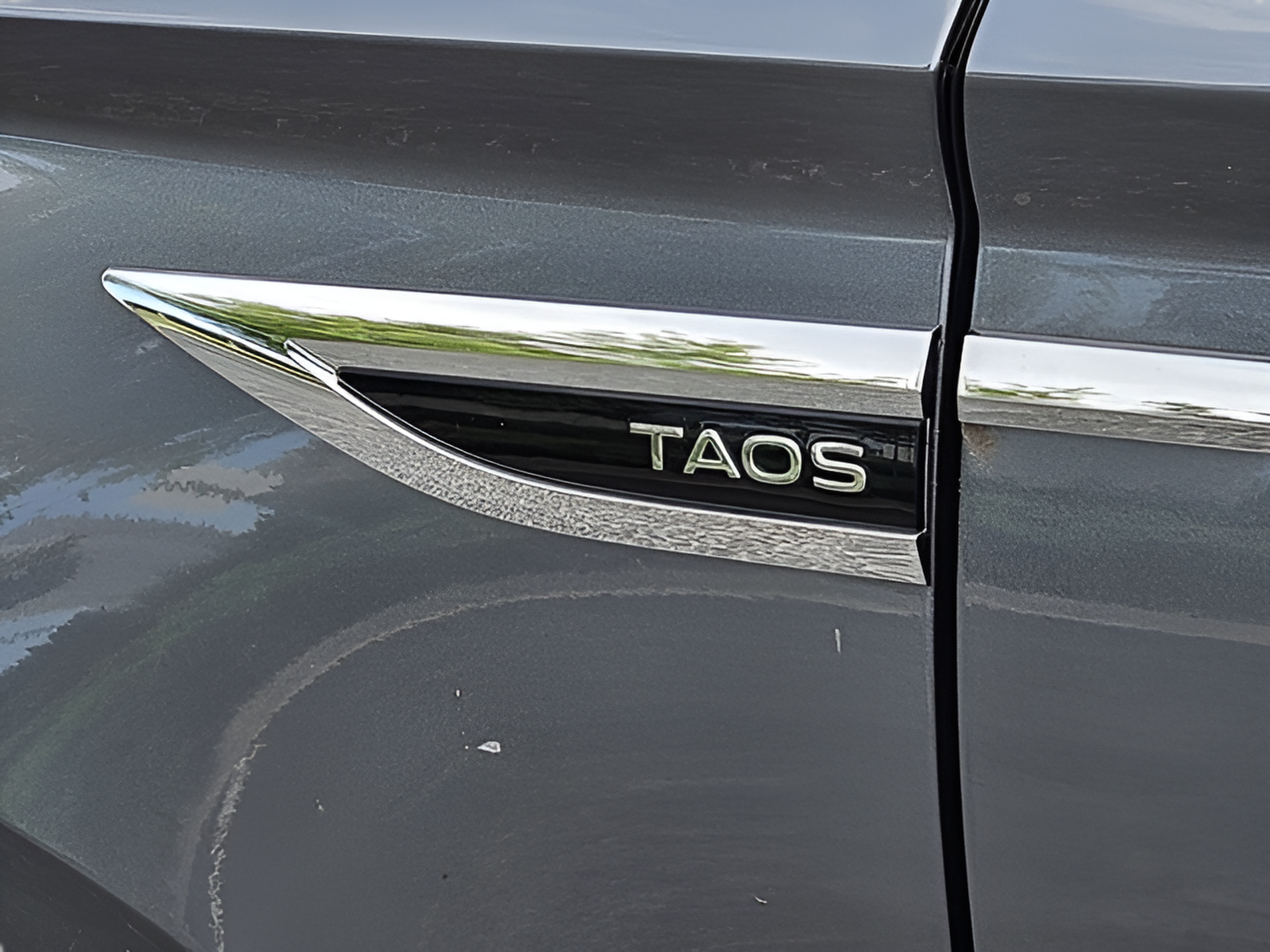 Certified 2023 Volkswagen Taos SE w/ Panoramic Sunroof Package FWD image 32