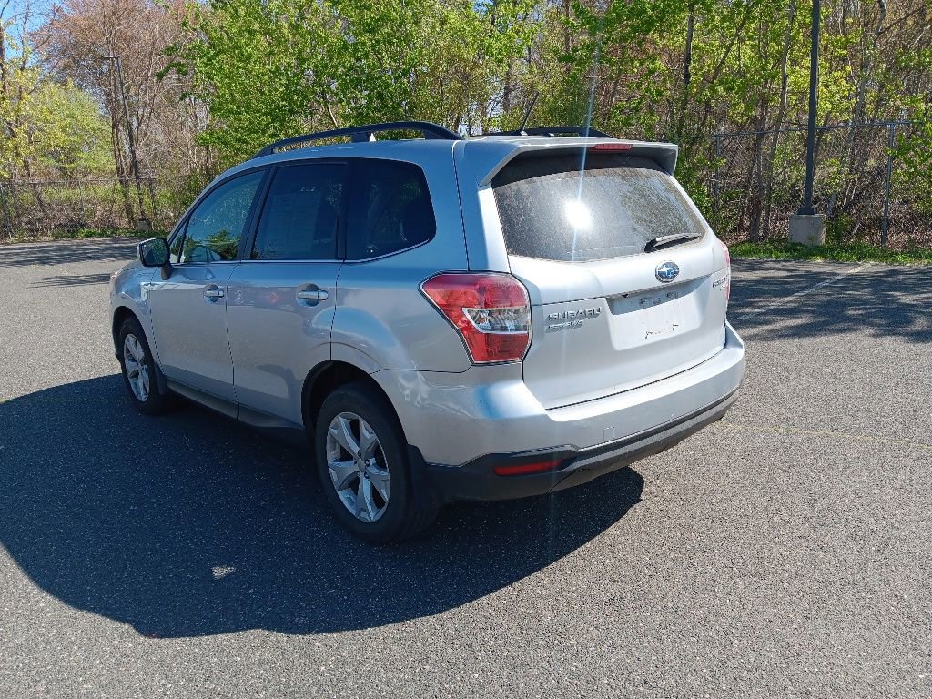 Used 2015 Subaru Forester 2.5i Limited AWD/4WD image 4
