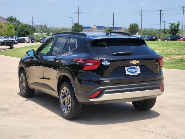 Used 2024 Chevrolet Trax LT FWD image 5