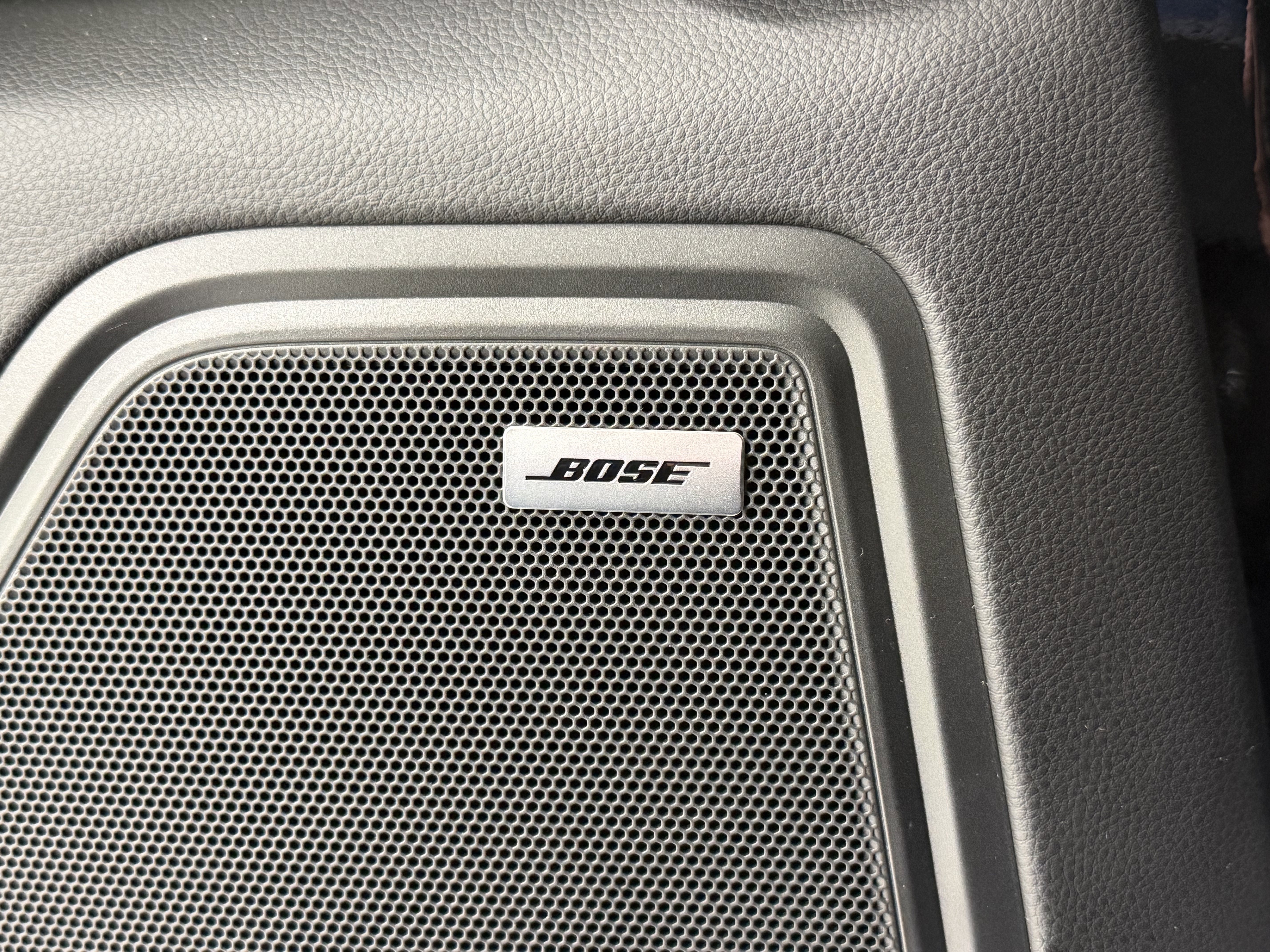 Certified 2025 Porsche Macan image 31