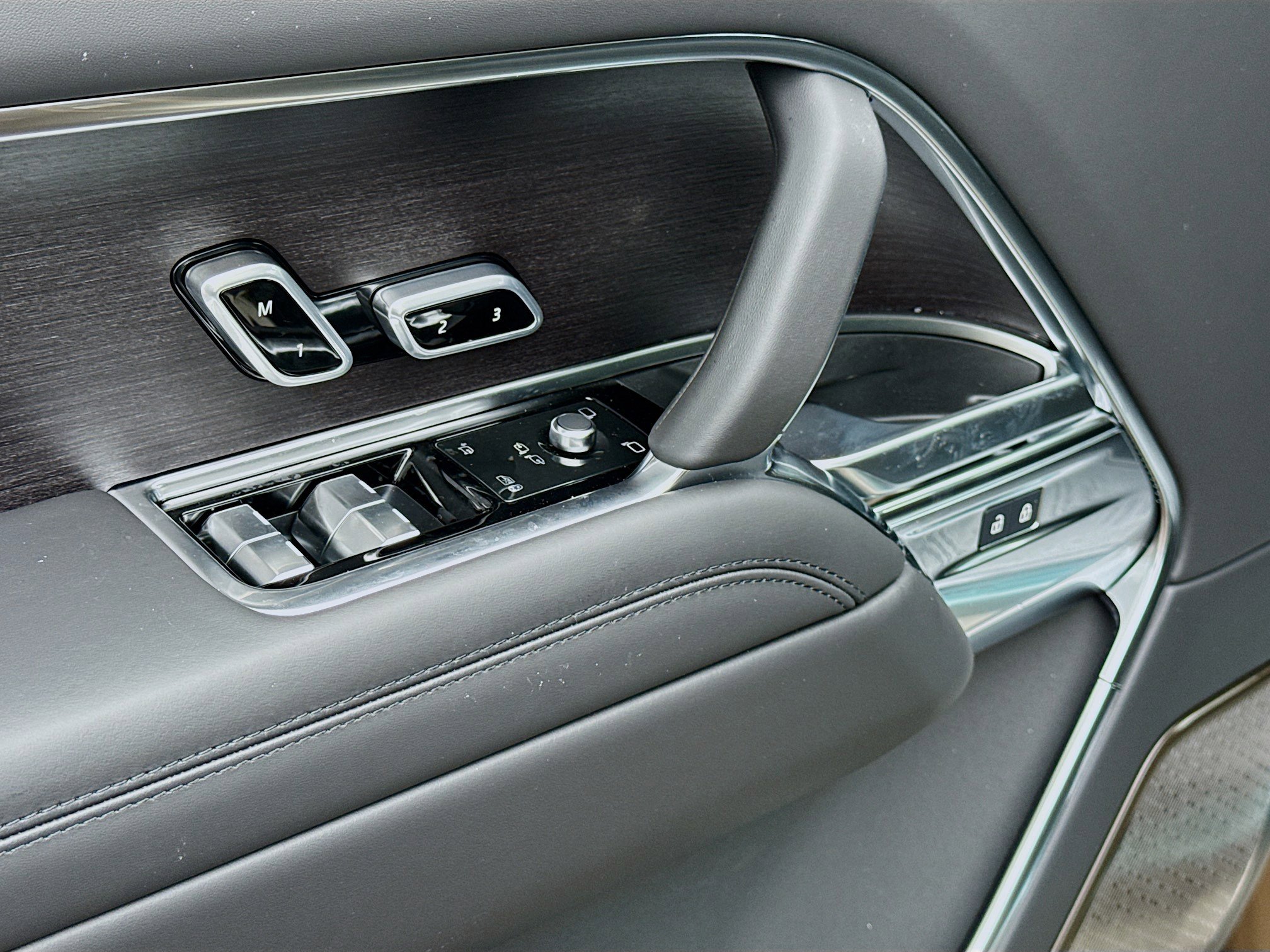 New 2026 Land Rover Range Rover Autobiography image 23