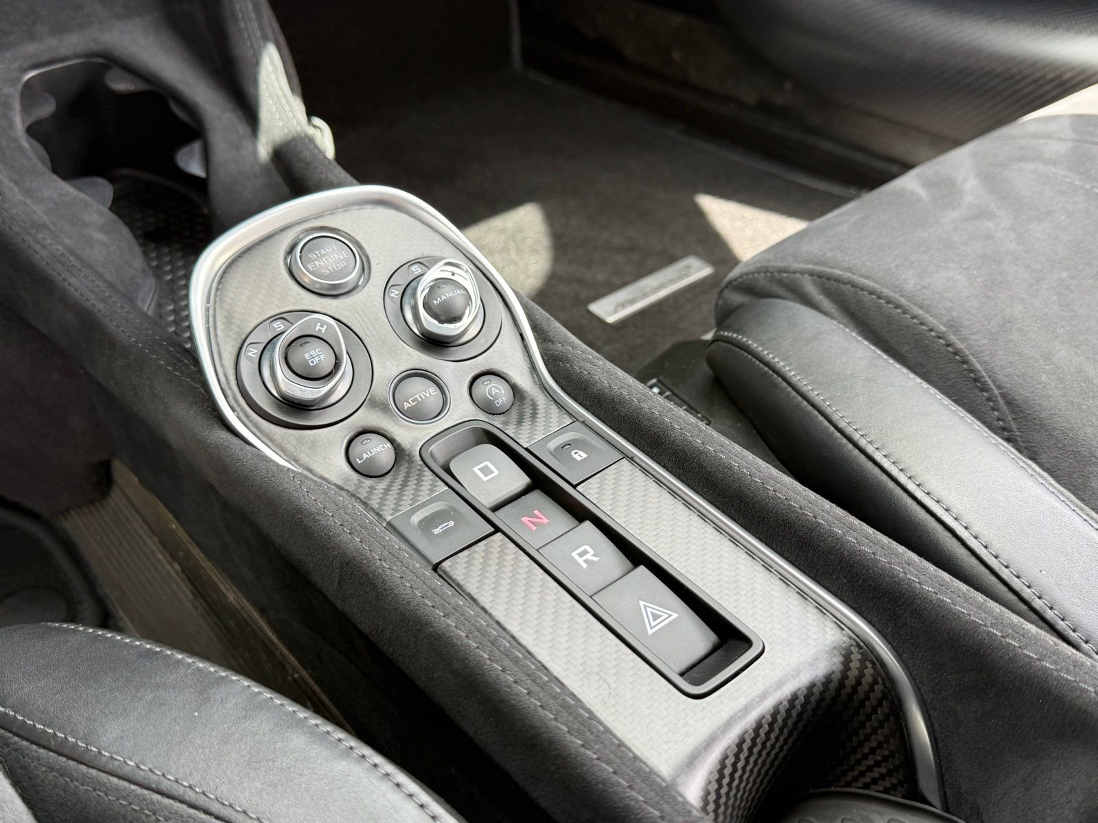 Used 2019 McLaren 600LT RWD image 28