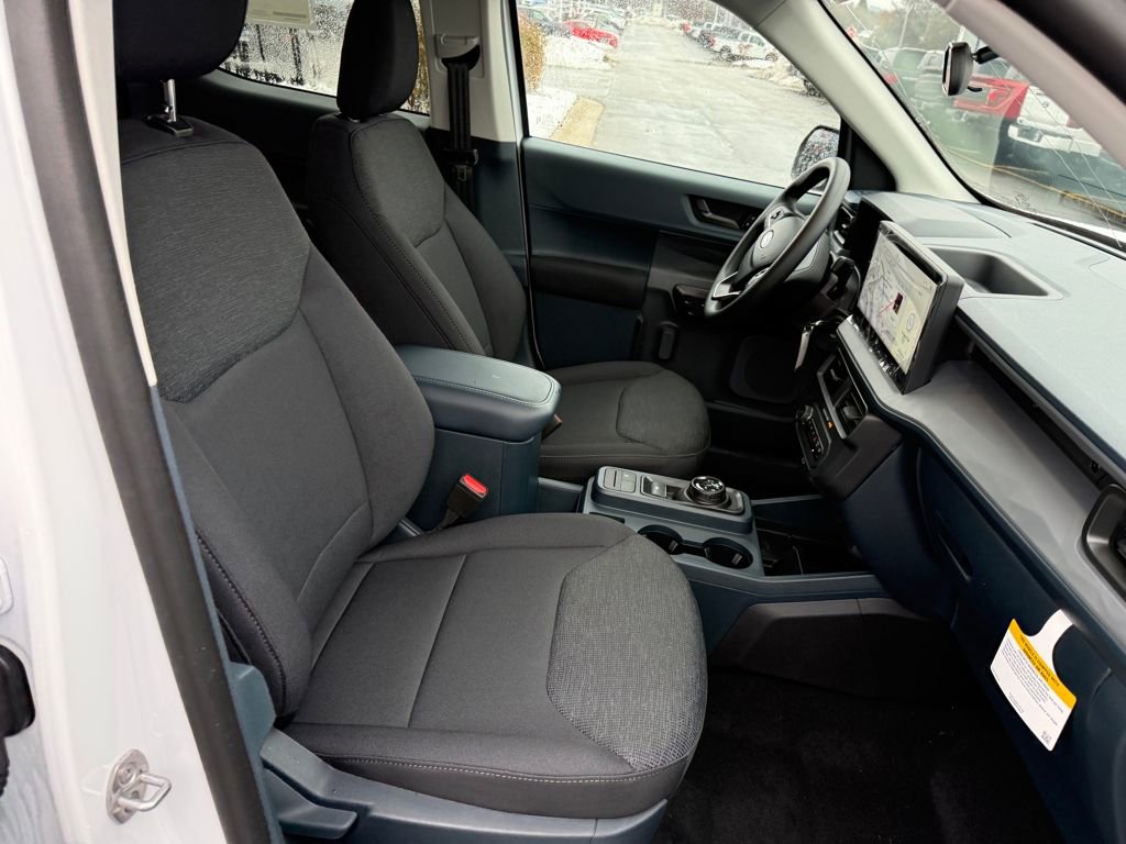 New 2025 Ford Maverick XL image 8