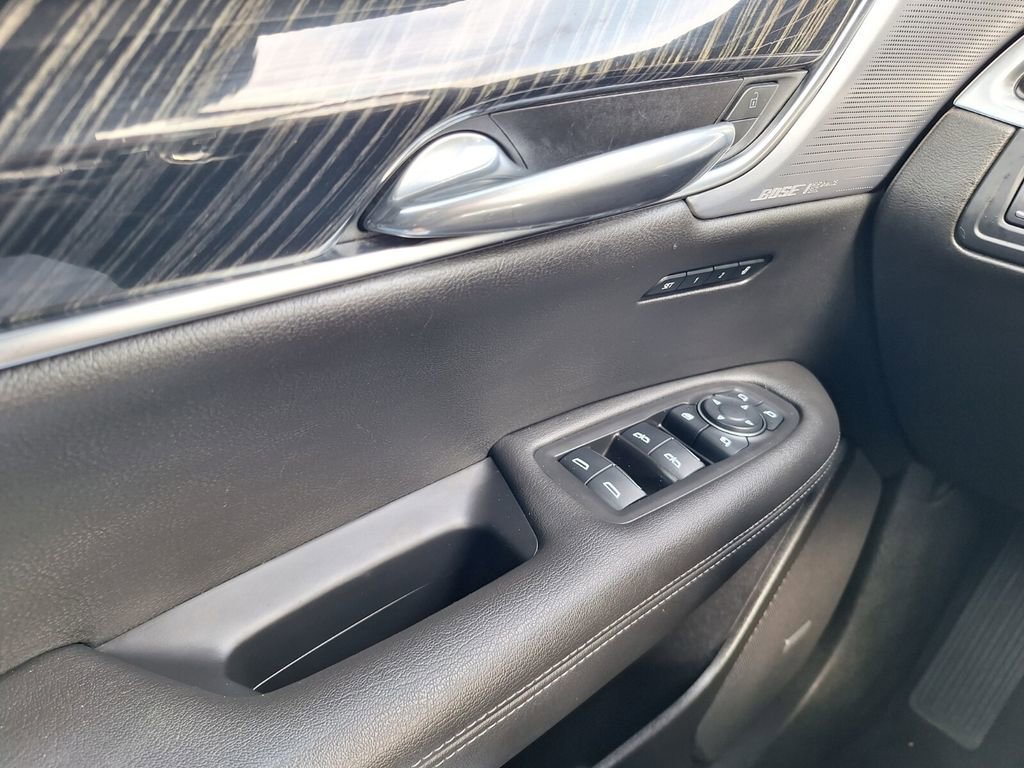 Used 2023 Cadillac XT6 Premium Luxury image 22