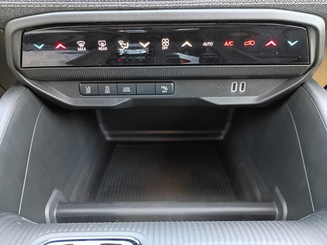 New 2026 Jeep Cherokee Laredo AWD/4WD image 17