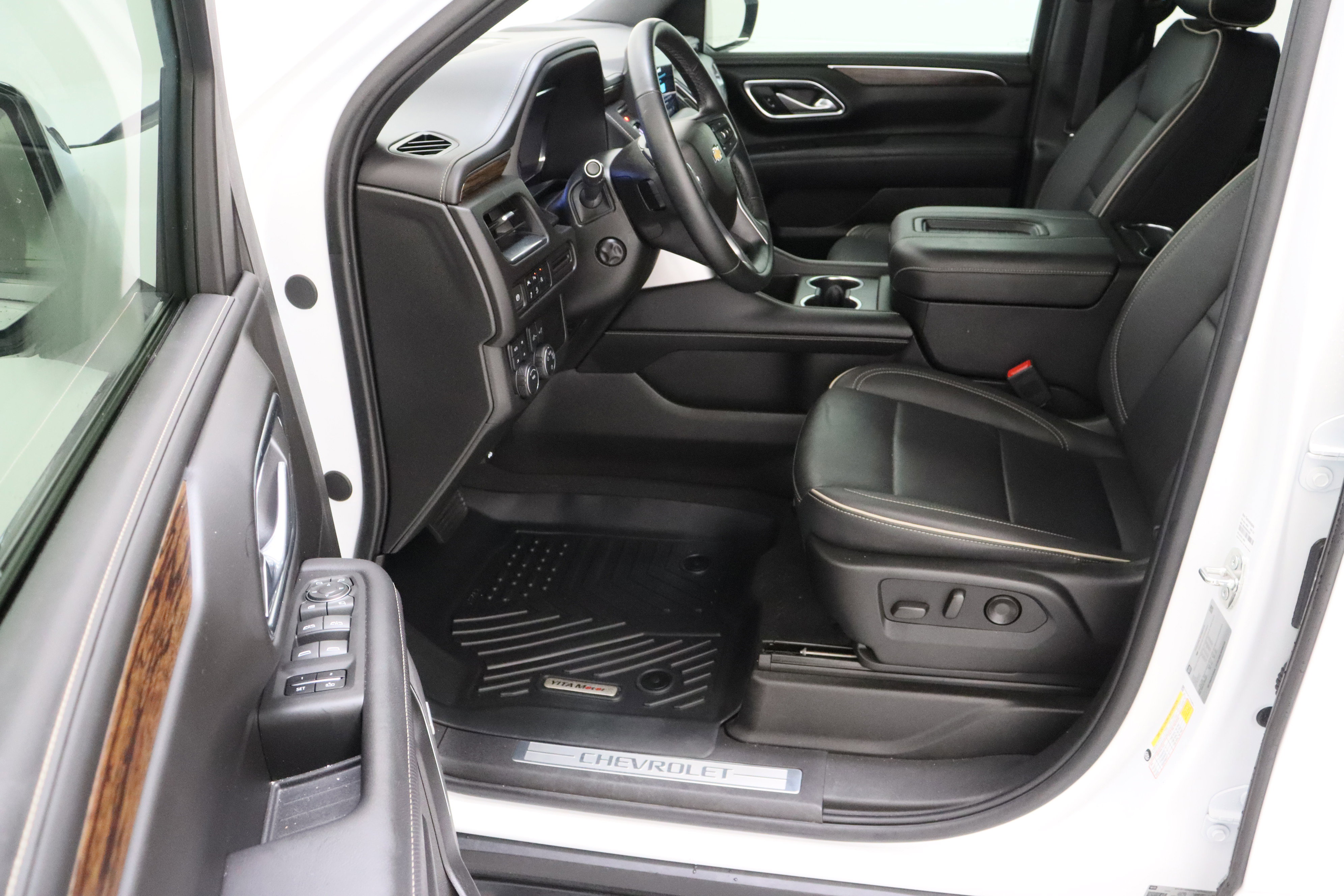 Used 2023 Chevrolet Tahoe Premier image 15