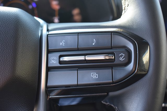 Used 2023 Chevrolet Colorado LT w/ LT Convenience Package image 19