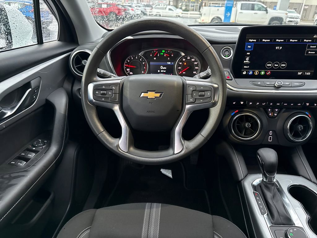 Used 2025 Chevrolet Blazer LT image 17