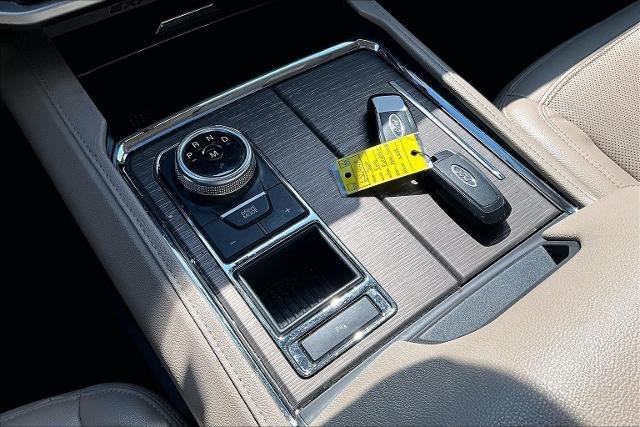 Used 2022 Ford Expedition Max Limited RWD image 14