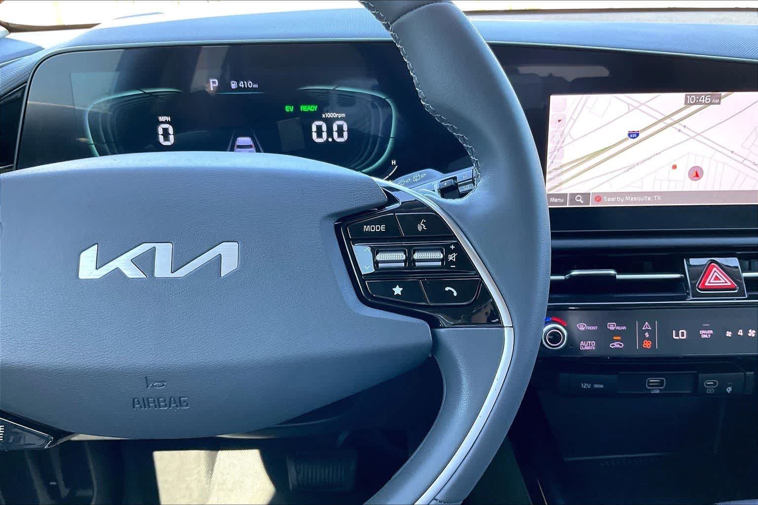 Certified 2024 Kia Niro EX FWD image 25