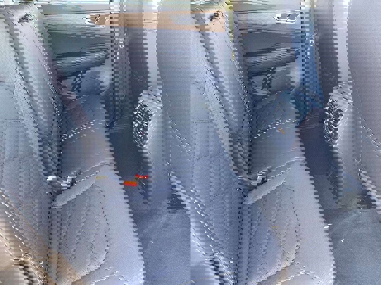 New 2026 Volkswagen Atlas SE image 9