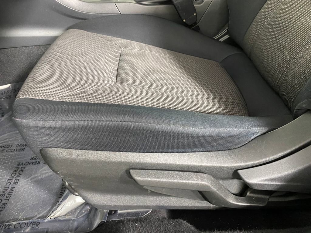 Used 2021 Subaru Crosstrek 2.0i image 9