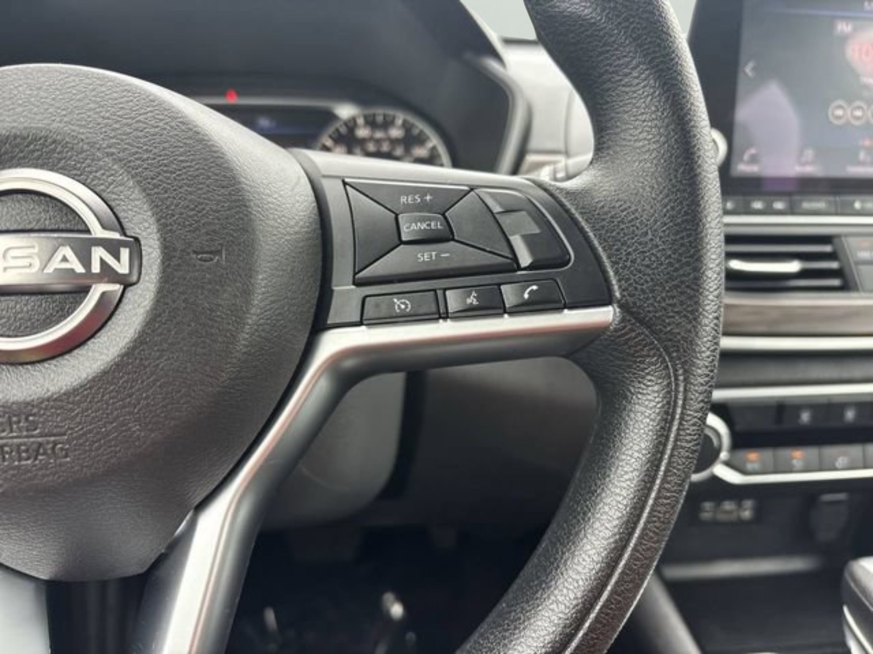 Used 2024 Nissan Altima 2.5 SV FWD image 23
