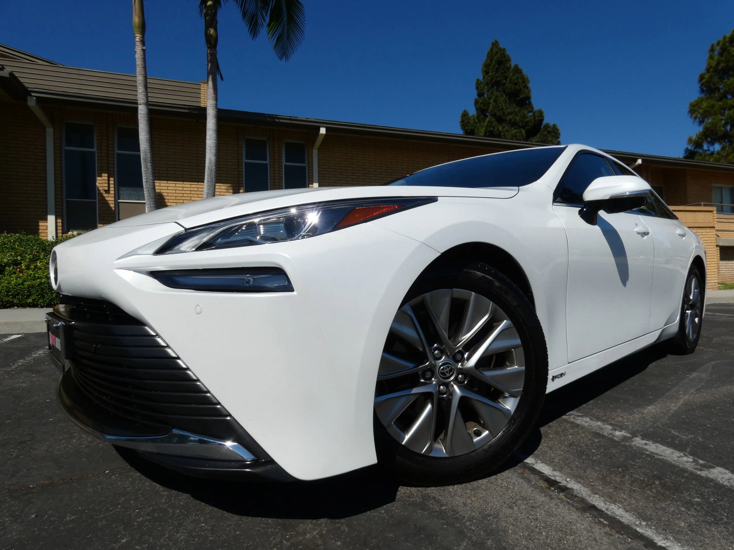 Used 2024 Toyota Mirai XLE Sedan 4D w/ Advanced Technology Package image 14