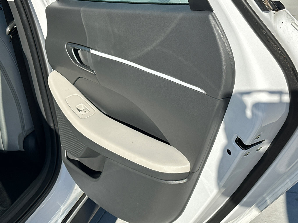 New 2025 Hyundai Sonata SE FWD image 17
