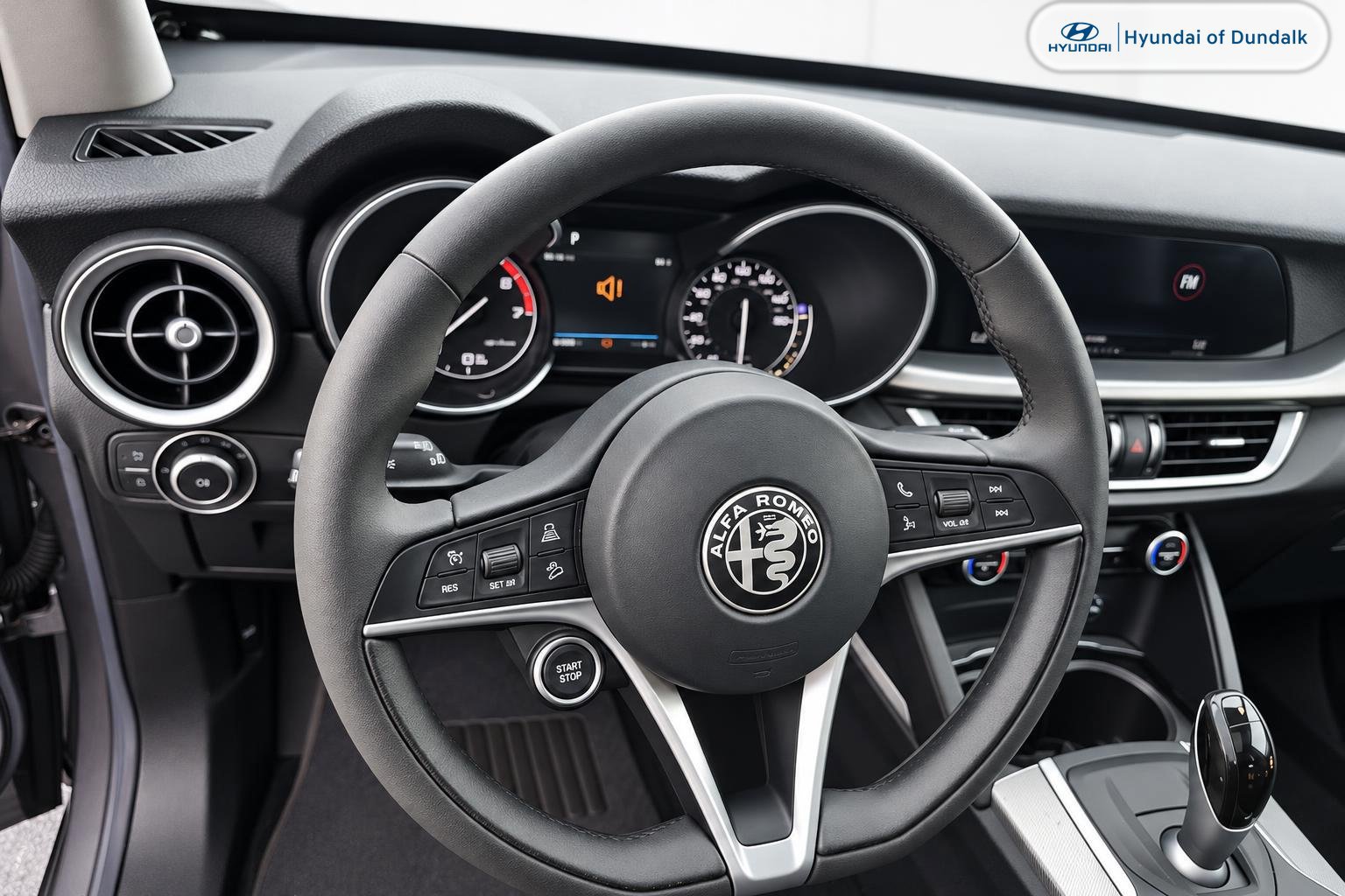Used 2018 Alfa Romeo Stelvio Ti AWD/4WD image 8