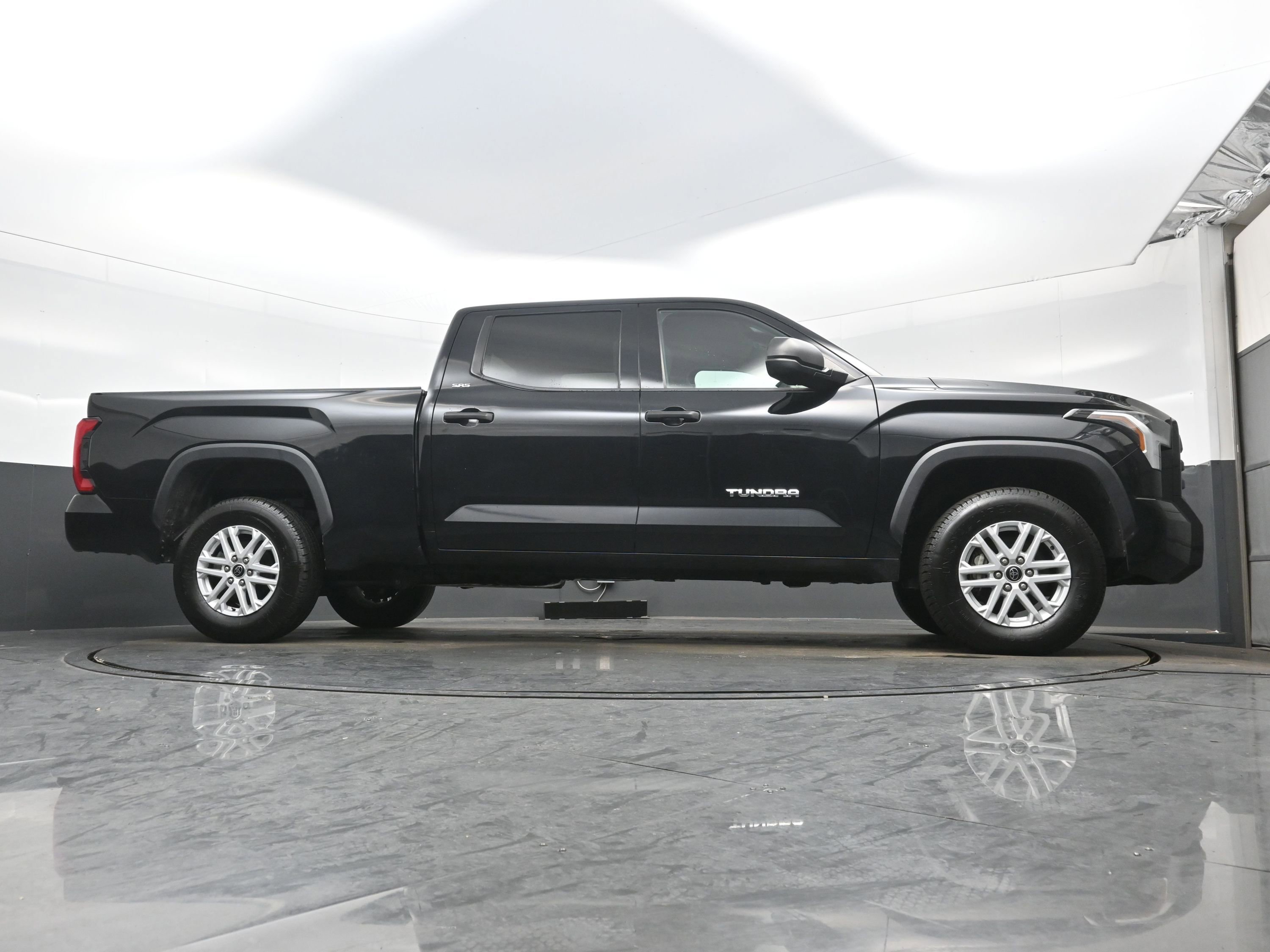 Used 2022 Toyota Tundra SR5 image 32