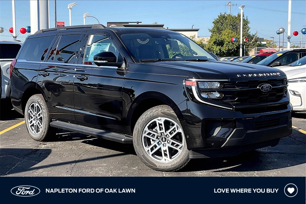 New 2025 Ford Expedition Active image 1