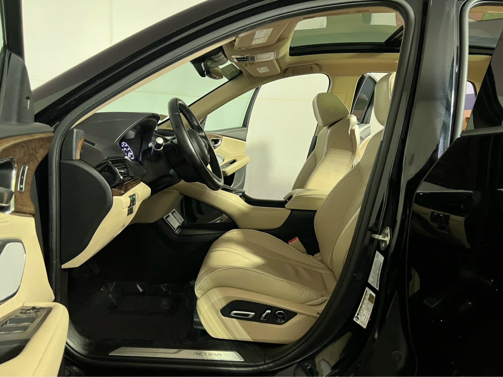 Certified 2019 Acura RDX w/ Advance Package AWD/4WD image 22