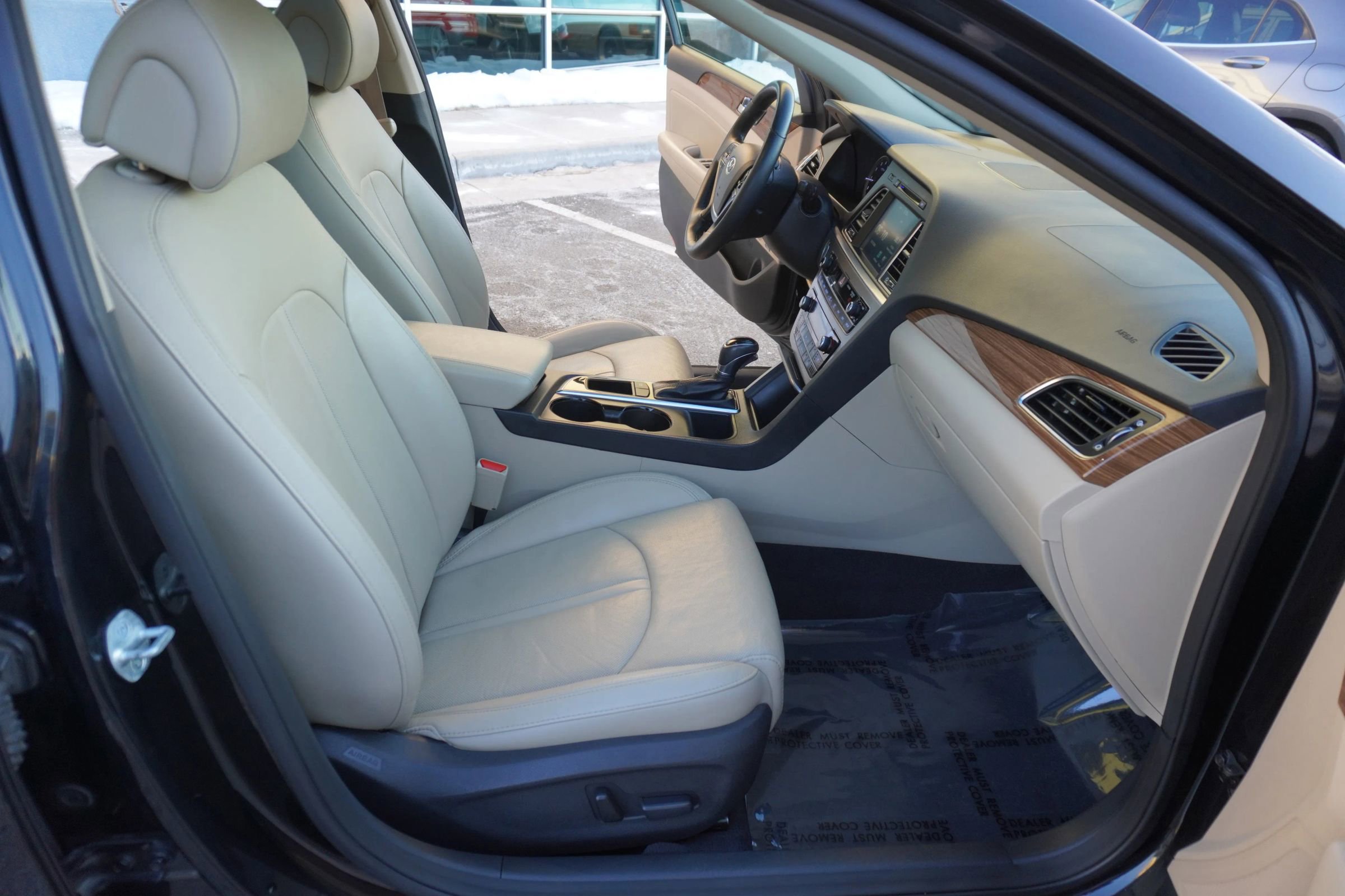 Used 2015 Hyundai Sonata Limited w/ Option Group 05 image 14