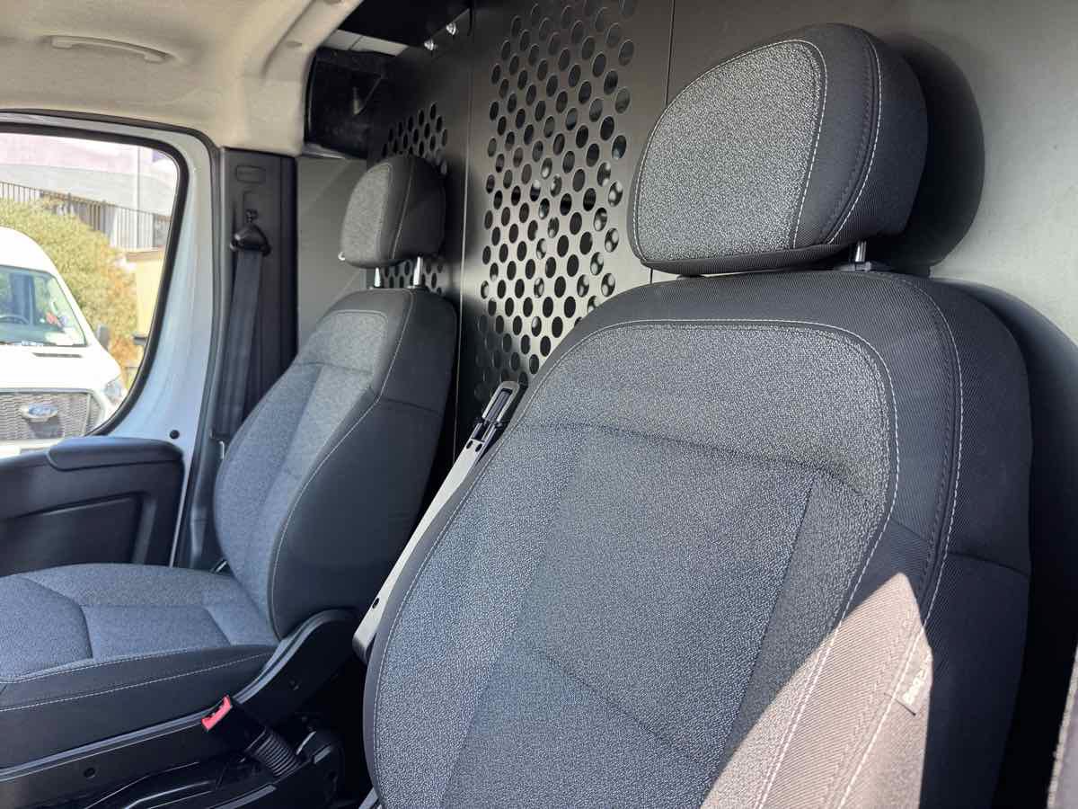 Used 2025 RAM ProMaster 2500 w/ U-Haul Equipment Group FWD image 22