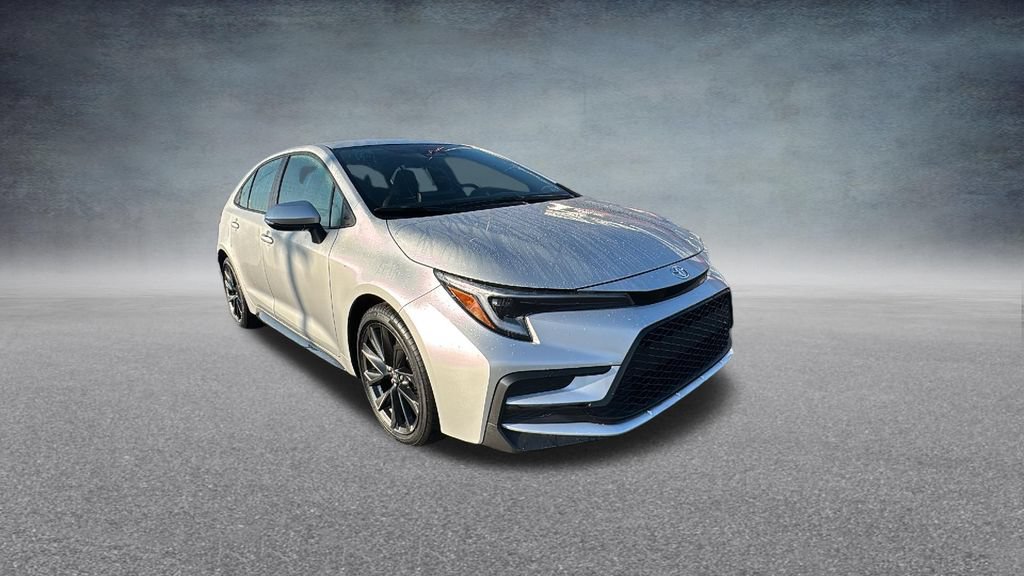 Used 2025 Toyota Corolla SE FWD image 2